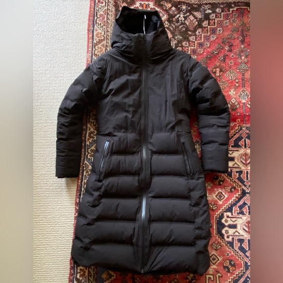 SOLD Lululemon sleet street jacket - Picture 1 of 4